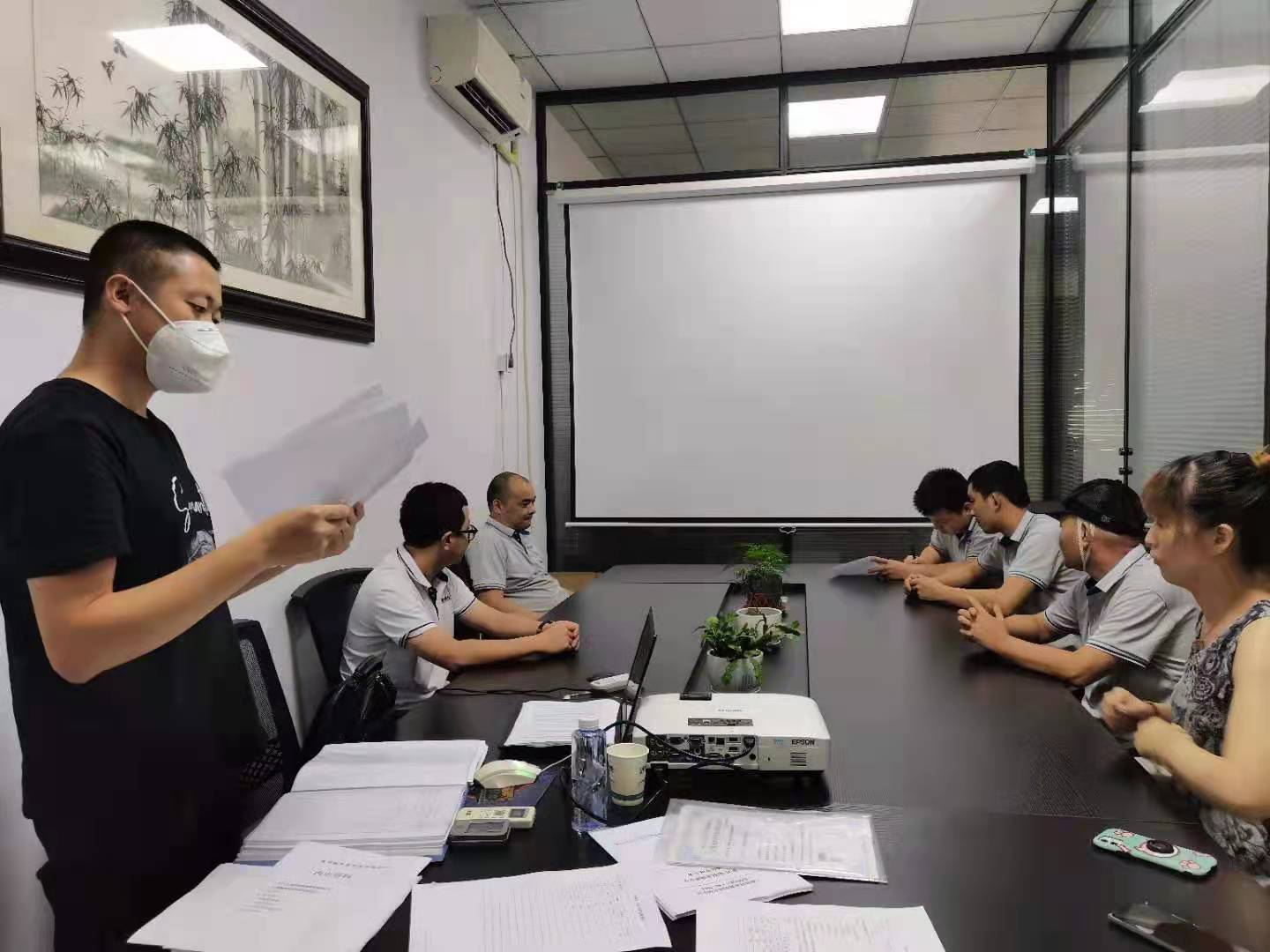 我公司通过ISO9001质量管理体系及ISO4001环境管理体系认证